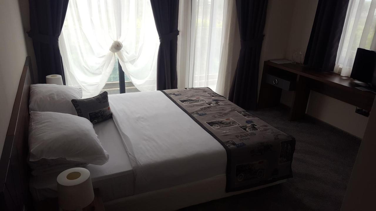 Family Hotel Novel City Burgas ภายนอก รูปภาพ