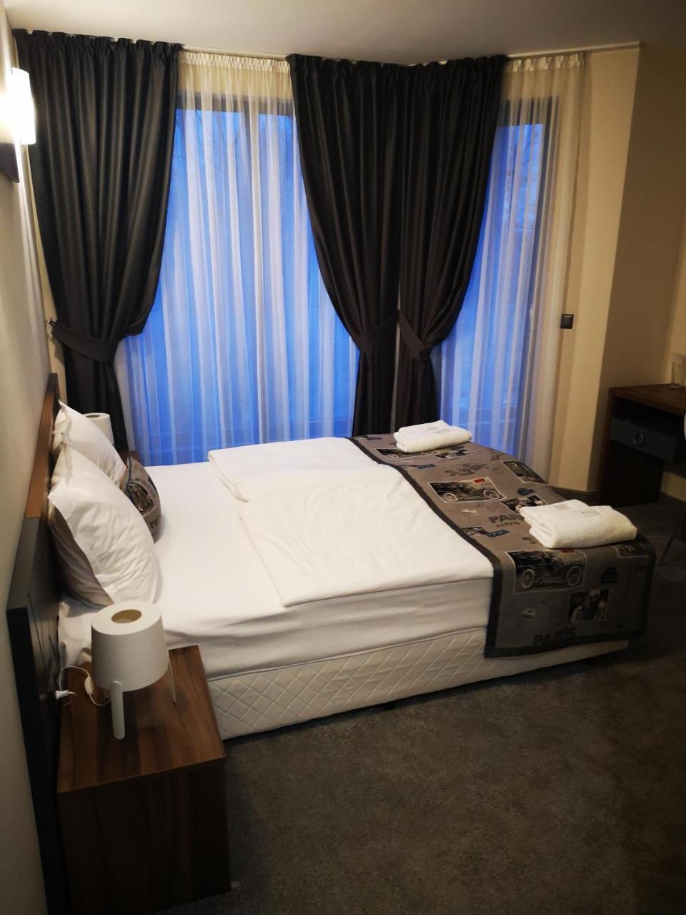 Family Hotel Novel City Burgas ภายนอก รูปภาพ