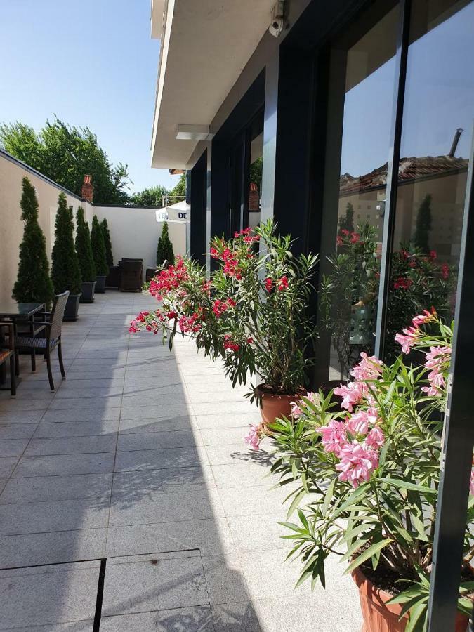Family Hotel Novel City Burgas ภายนอก รูปภาพ